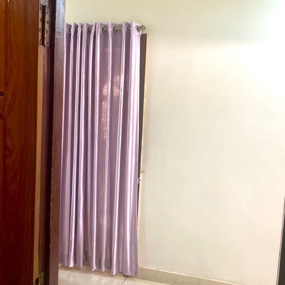 7ft long n 7.5ft wide,18 eyelets in each curtain,pair of long curtains - Picture 4 of 4